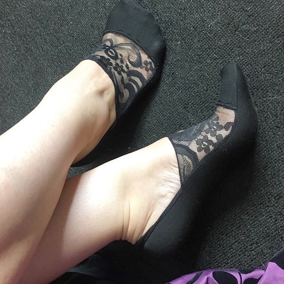 Exotic Black No Show Sheer Socks - Picture 2 of 4